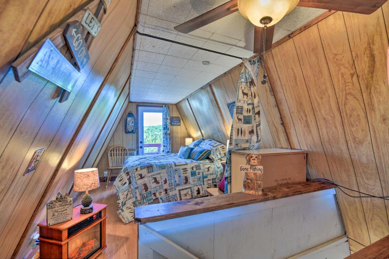 Charming Lake Creek Cabin With Pool Access And Decks Granbury Eksteriør bilde